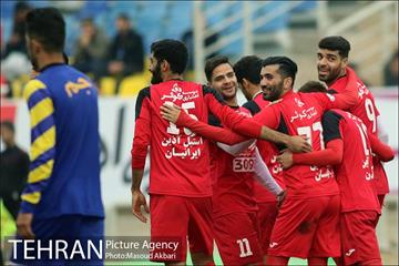 دیدار دوستانه تیم های فوتبال پرسپولیس و پارس جنوبی جم