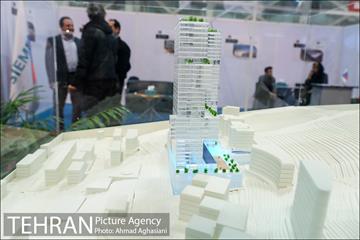 بازدید دکتر حناچی از نمایشگاه ساختمان پایدار 13