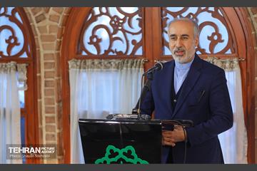 نخستین شب شعر سفرا فارسی‌گوی 13