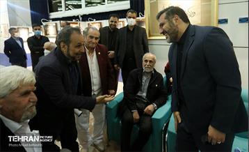 بازدید هنرمندان پیشکسوت و وزیر ارشاد از نمایشگاه قرآن 22