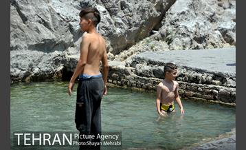 جاری‌ شدن آب در چشمه‌علی 19