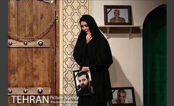 نمایش همسایه آقا‎ 16