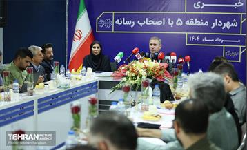 نشست خبری شهردار منطقه 5 8