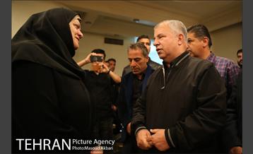 حضور بازیکنان و مربیان تیم استقلال در منزل مرحوم پورحیدری‎ 21