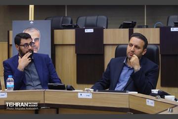 نشست صمیمانه دبیر هیأت عالی گزینش کشور با مدیران شهرداری تهران 16