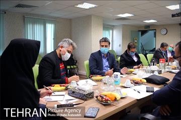 کارگروه بررسی علت بوی نامطبوع تهران 7