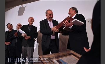 "کرنش به حافظ" در موزه هنرهای دینی امام علی 41