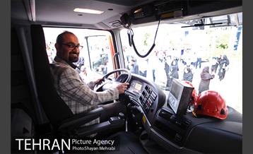 بازدید اعضای شورای اسلامی شهر از نمایشگاه آتش نشانی 40