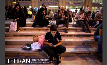 افطاری ساده در حاشیه نمایشگاه قرآن 22