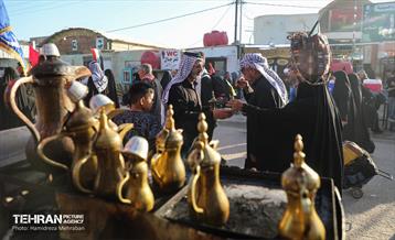 پیاده‌روی زائرین اربعین حسینی در مسیر نجف به کربلا 25