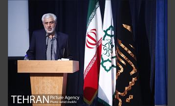 نشست هم اندیشی شهردار تهران با شهرداران نواحی تهران 17