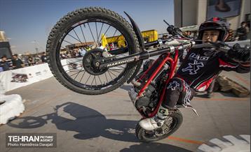 رانـد نهایی مسابقات قهرمانی موتور تریال  23