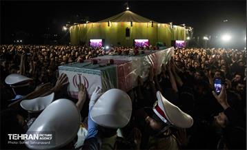 تشیع شهید پلیس در هیأت رایة العباس(ع) 15