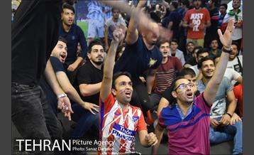 تماشای مسابقات جام جهانی فوتبال  9