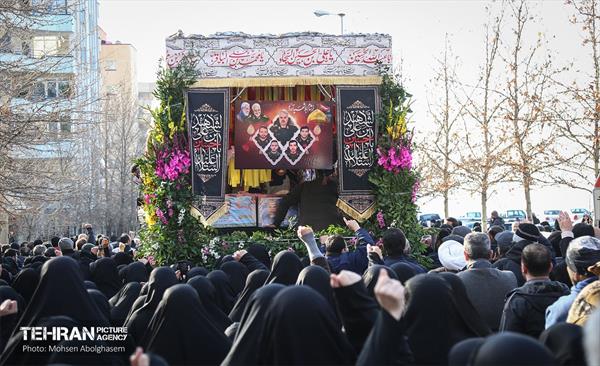 تشییع پیکر شهدای مدافع حرم در شهرک شهید محلاتی 25