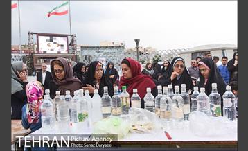 آیین گلاب­گیری «زیارت گل» 8