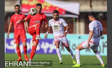 دیدار تیم‌های فوتبال پرسپولیس - سپیدرود رشت 19
