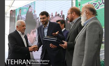 مراسم بهره برداری از پروژه زیر گذر جوادیه 18