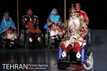 نمایش فاخر رستم و سهراب 12