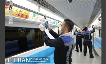 آغاز عملیات ضدعفونی کردن مترو تهران 11