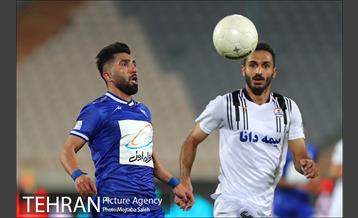 دیدار تیم های فوتبال استقلال تهران و مسجد سلیمان 19