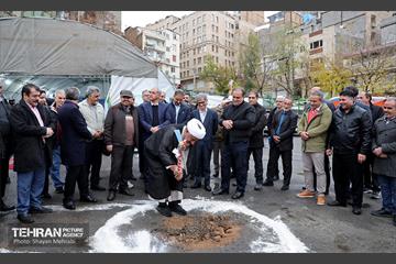 آیین آغاز عملیات اجرایی پارکینگ و مجموعه خدماتی باغ‌وزیری 1