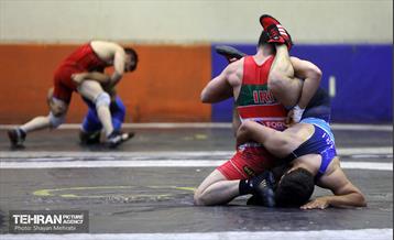 مسابقات کشتی آزاد شهرداری تهران 37