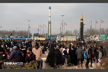 راهپیمایی ۲۲ بهمن در تهران - 3 10