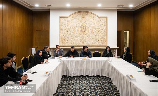 بازدید سخنگوی شهرداری تهران از محل اسکان شهروندان آسیب‌دیده در جنگ رمضان