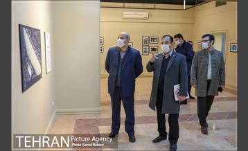 بازدید مدیران شهری و اعضای شورای شهر تهران از نمایشگاه تهران از منظر هنرمندان-3 15