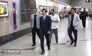 افتتاح نمایشگاه عکس ویتنام در ایستگاه مترو تجریش 48