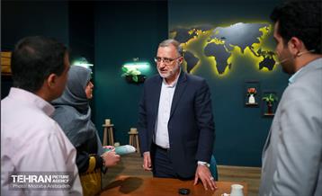 حضور شهردار تهران در برنامه «بدون توقف» 18