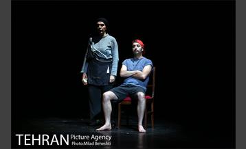 نمایش اژدهای طلایی 6