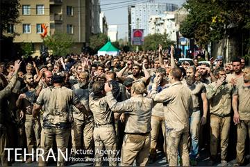 آیین گِل ‌مالی ‌لرستانیهای مقیم پایتخت 49