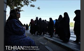 پیاده روی خانوادگی نازی آبادی ها 13