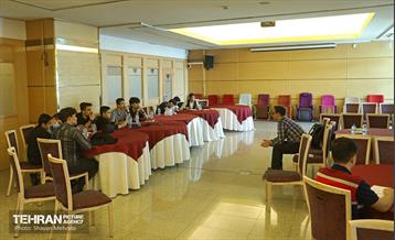 دومین روز کارگاه داستان‌نویسی ویژه اعضای کانون نوجوانان 17