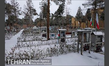 آیین غبارروبی از مزار شهدای انقلاب اسلامی 6