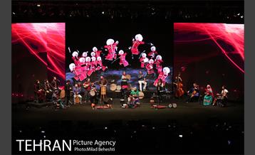 کنسرت گروه رستاک‎ 4