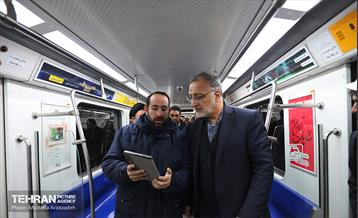 بازدید از تست گرم خط ۷ مترو 12