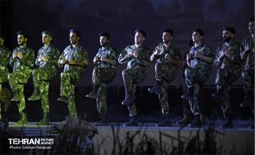 فیلم نمایش ۴۱۰ در برج میلاد 11