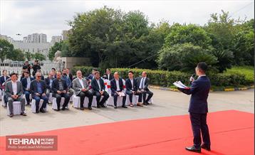 آیین رونمایی و تحویل 110 دستگاه اتوبوس جدید برقی پایتخت در کشور چین 18