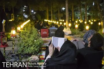 احیای شب بیست و یکم ماه رمضان در بهشت زهرا (س)‎ 24