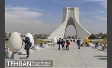 جشن نهال هاى کوچک شهر و تخم مرغ هاى رنگى در منطقه ٩