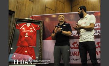 جشن قهرمانی لیگ والیبال و رونمایی از پیراهن تیم ملی