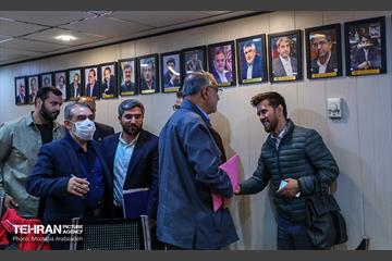 نشست هم انـدیشی شهردار تهران با معتمدین منطقه ۹
