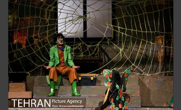 اجرای نمایش شاپرک خانوم 10