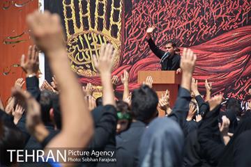 عزاداری تاسوعا در میدان امام حسین(ع) 23