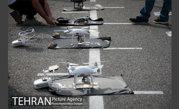 پروازدسته جمعی  پهپادها در برج میلاد تهران 10