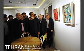 بازدید شهردار تهران از نمایشگاه نقاشی و چیدمان کافه گرافی 1