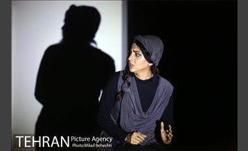 نمایش هملت؛ تهران 2017 13